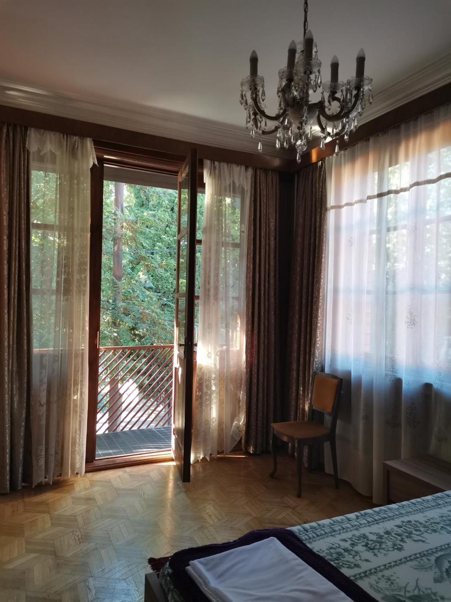 European Backpackers 欧洲背包客&大厨房 Vandrarhem Tbilisi Exteriör bild