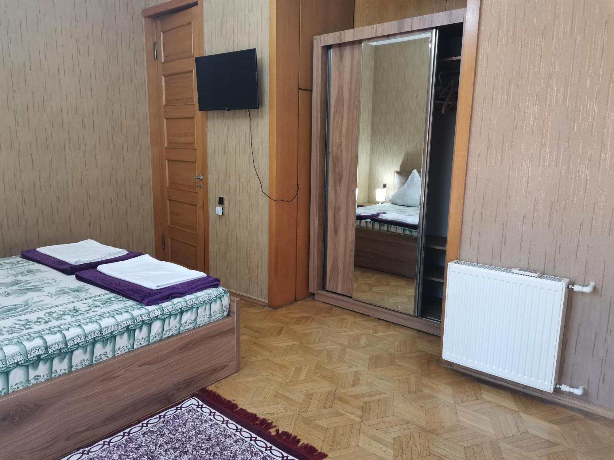 European Backpackers 欧洲背包客&大厨房 Vandrarhem Tbilisi Exteriör bild